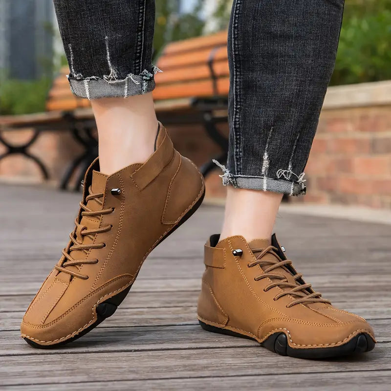 Duurzame Hoymans heren waterdichte wandelschoenen met stevige grip.