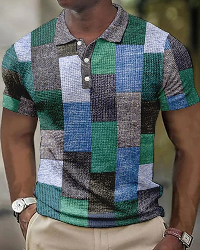 Heren polo met modern rasterpatroon, ideaal voor een stijlvolle casual zomerlook.
