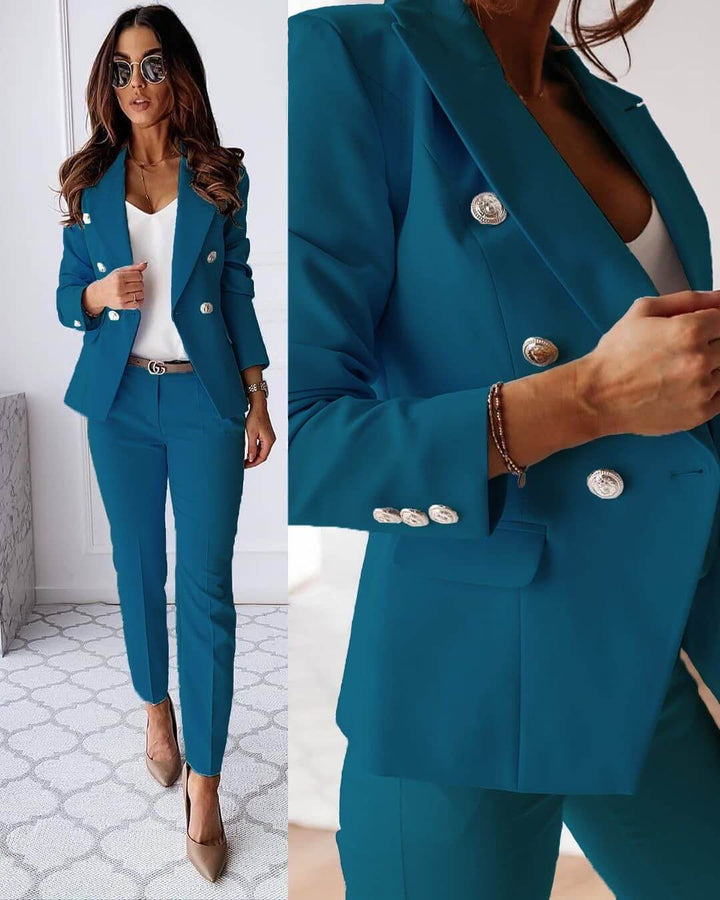 Dames blazerset met rechte pantalon, stijlvol en veelzijdig voor lente en herfst. Elegant en comfortabel damespak.