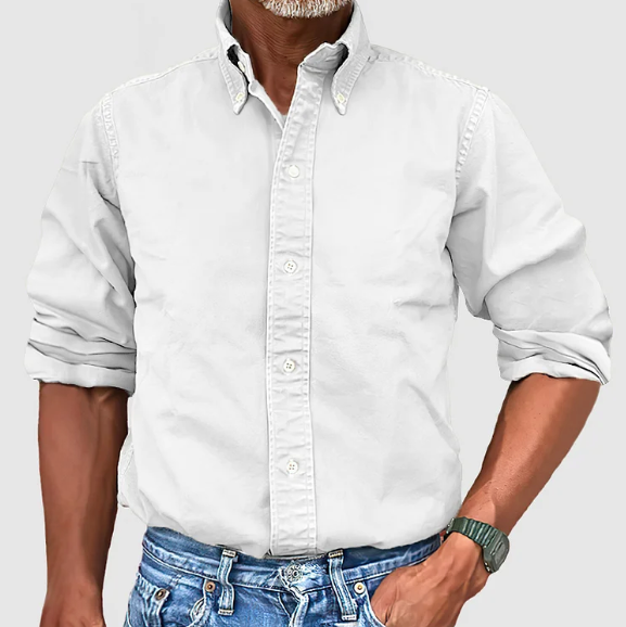 "Elegant klassiek Levi overhemd voor mannen, blauw katoenen stof, geschikt voor zowel zakelijke als informele gelegenheden."