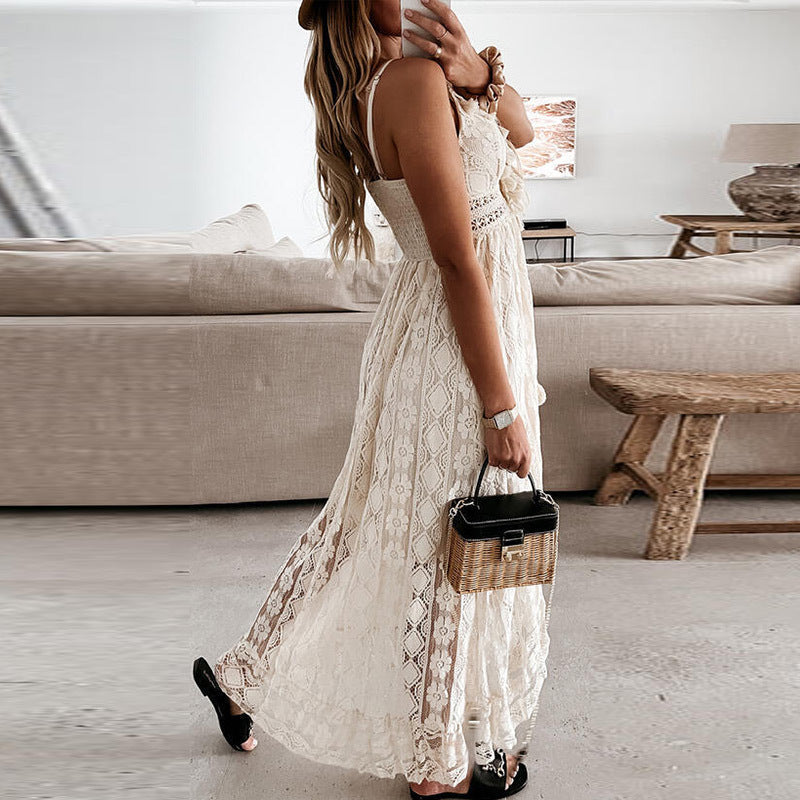 "Elegante boho-jurk voor vrouwen met romantisch borduurwerk, luchtig materiaal en speelse details, perfect voor zomeravonden.
