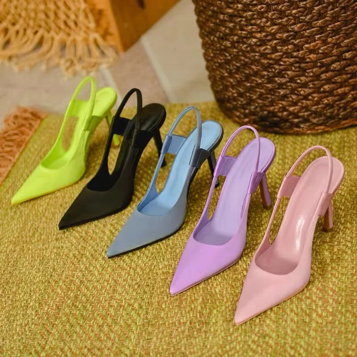 Elegante dames slingback pumps met puntige neus, hoge hak en comfortabel voetbed; perfect voor elke stijlvolle gelegenheid.
