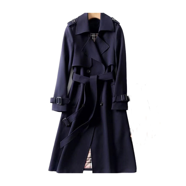 Klassieke trenchcoat dames: Comfortabele overkleding, ideaal als lente- of herfstjas met ceintuur.