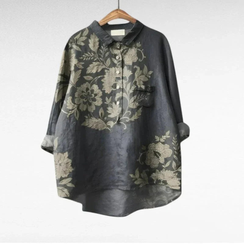 Modieuze oversized damesblouse met lange mouwen, elegante V-hals en subtiele ruches, chique en comfortabel.