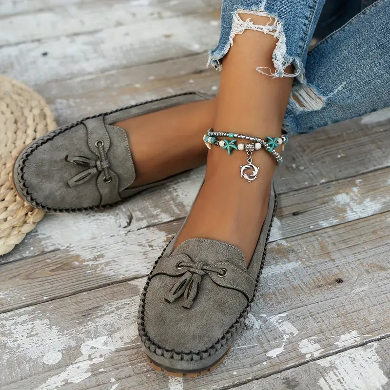 "Elegante damesmocassins met tassels in klassiek ontwerp, comfortabel voetbed voor dagelijks gebruik."