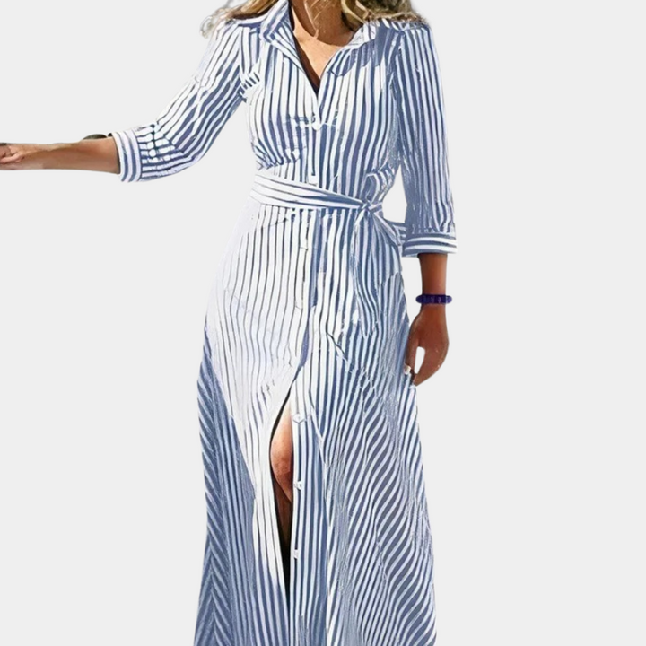 Tijdloze lange damesjurk met elegante, vloeiende pasvorm. Beschikbaar in diverse kleuren, ideaal voor zomer en feest.