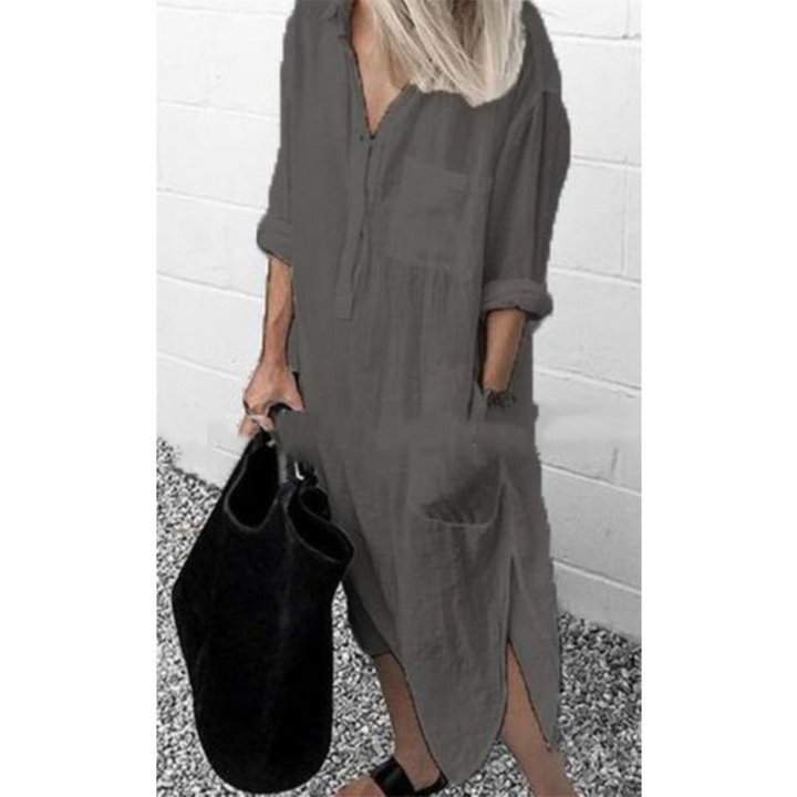 Stijlvolle lange damesjurk met elegante pasvorm. Comfortabele zomerjurk voor een chique en vrouwelijke look.