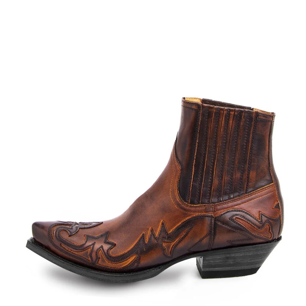 "Elegante leren western cowboylaarzen met authentiek borduurwerk, duurzaam, comfortabel en geschikt voor elke gelegenheid."