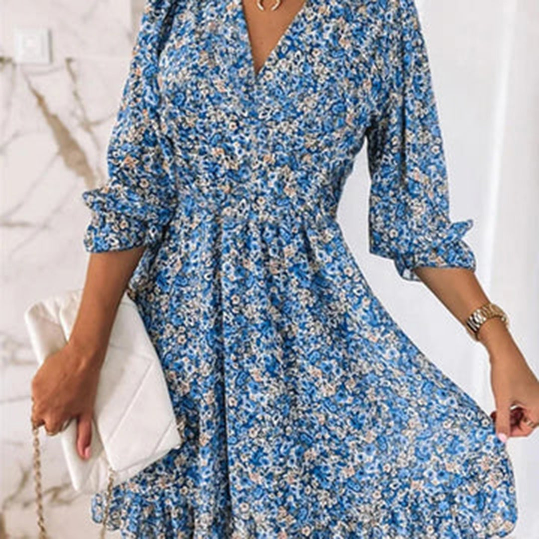 JANNINE midi zomerjurk in rood, groen en blauw, met V-hals en korte mouwen