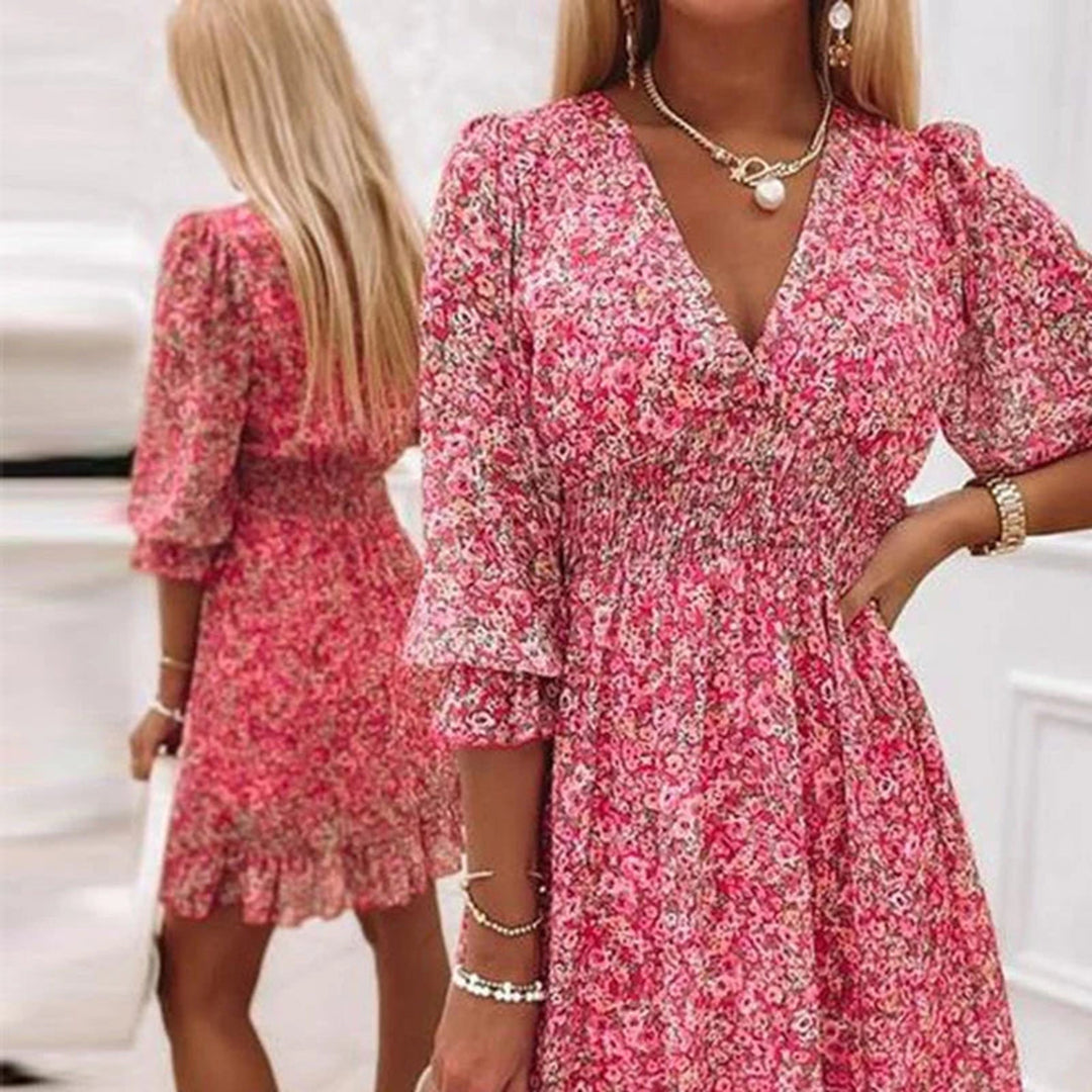 JANNINE midi zomerjurk in rood, groen en blauw, met V-hals en korte mouwen