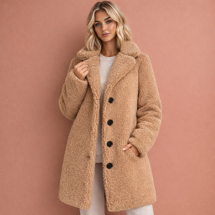 Comfortabele en modieuze dames winterjas. Warme casual mantel perfect voor herfst en winter.