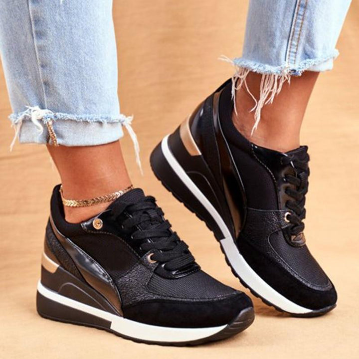 Goudkleurige damesschoenen met ergonomische zool, biedt superieur comfort en een stijlvolle look voor elke dag.