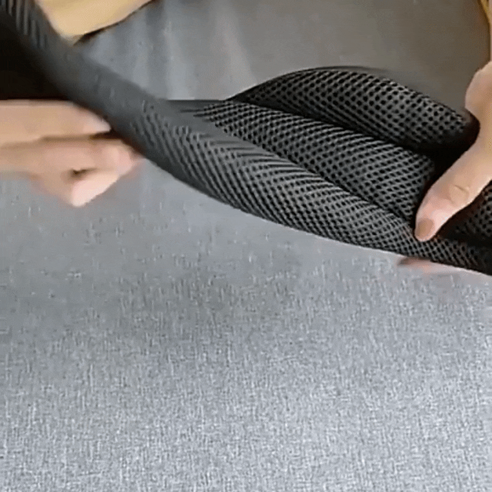 "Ergonomische neksteun tegen snurken, gemaakt van zacht materiaal voor optimaal comfort en verbeterde slaapkwaliteit."