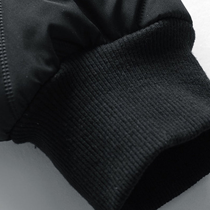 Casual herenjack, gewatteerd met rits; modieuze bovenkleding voor alle seizoenen.