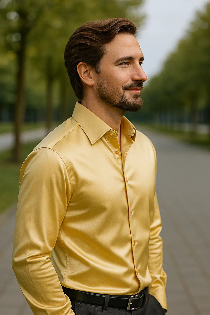 Luxe goudkleurig heren overhemd slim fit, lange mouwen. Stijlvol feestoverhemd voor een opvallende look.