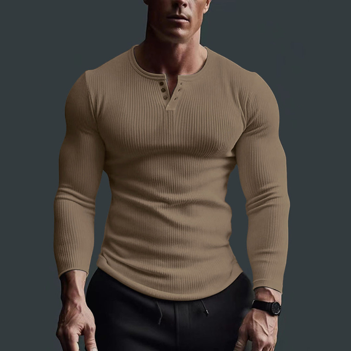 Moderne herenkleding essentieel, dit slim fit shirt combineert comfort met een trendy design.