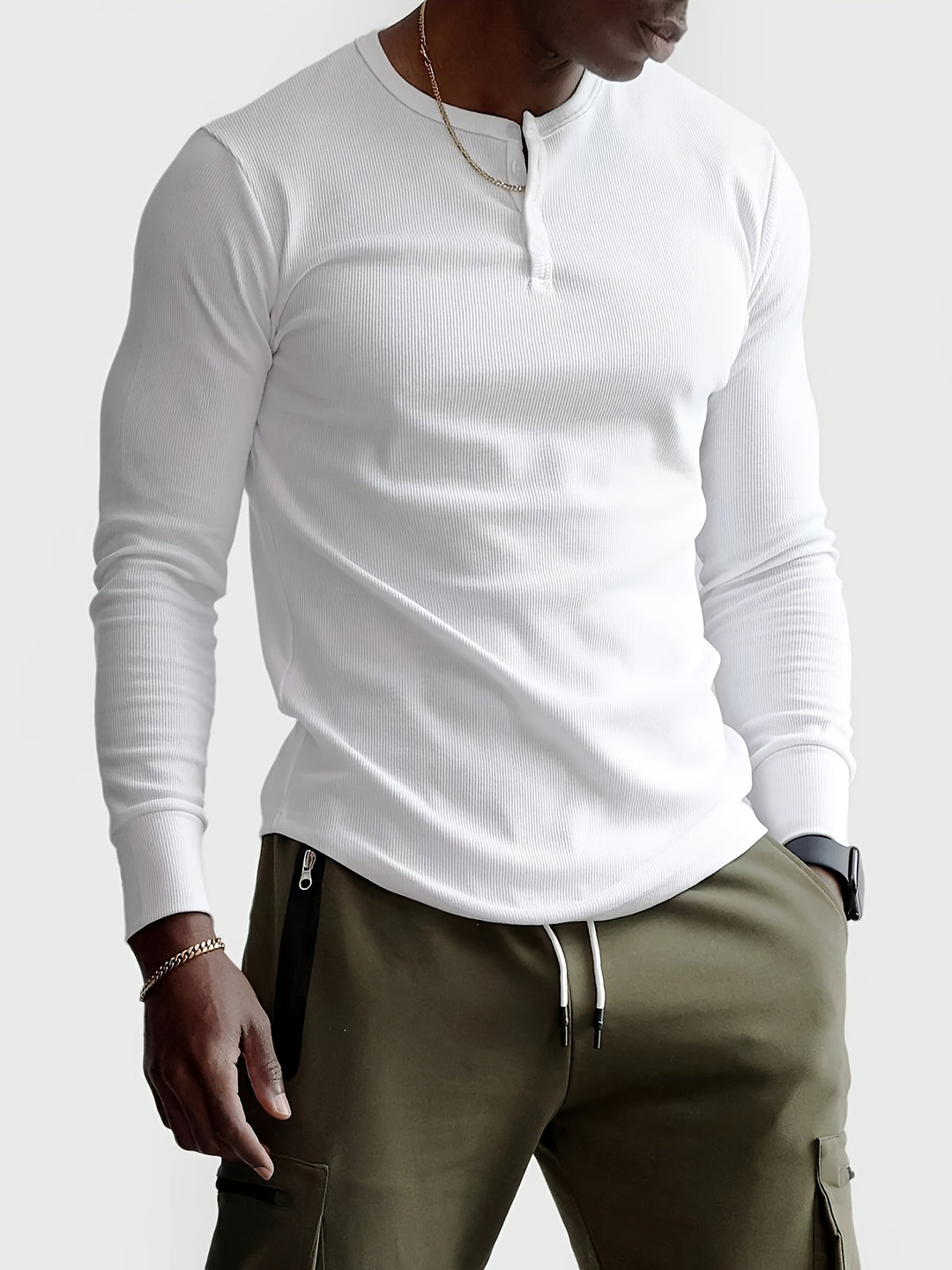 Collectie heren slim fit shirts in diverse kleuren: Wit, Zwart, Khaki en Grijs.