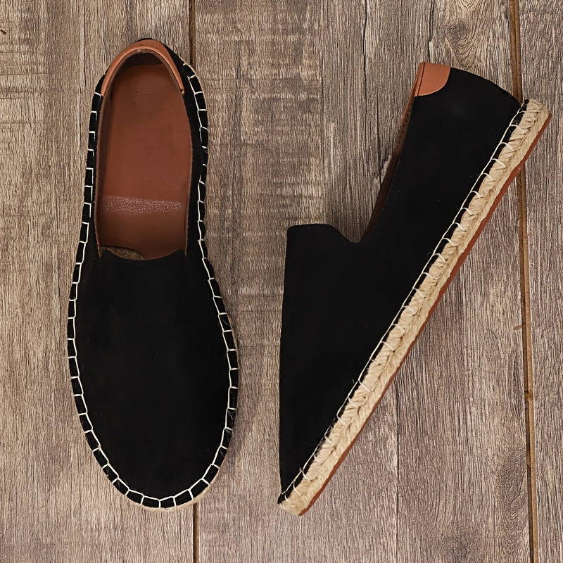 Comfortabele casual slip-on heren loafers, ideaal voor zomerse dagen. Beschikbaar in grijs.