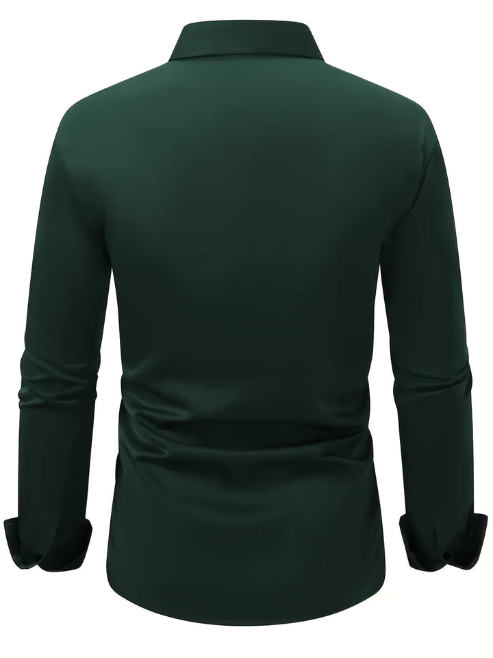 Modieus heren overhemd, semi-doorschijnend, slim fit, met lange mouwen, voor een elegante outfit.