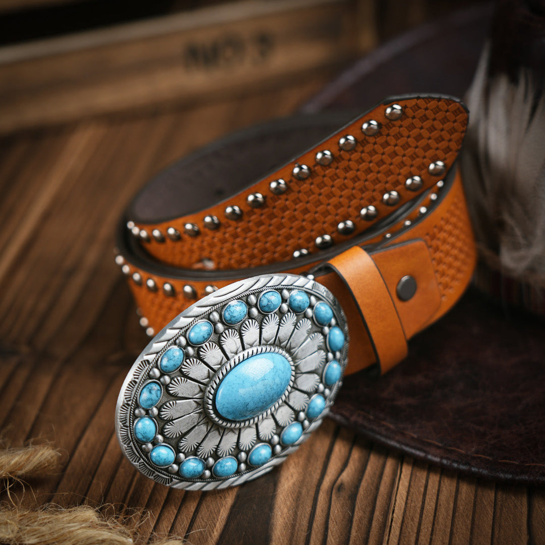 Deze veelzijdige heren western riem is een must-have accessoire voor zowel casual als semi-formele looks.