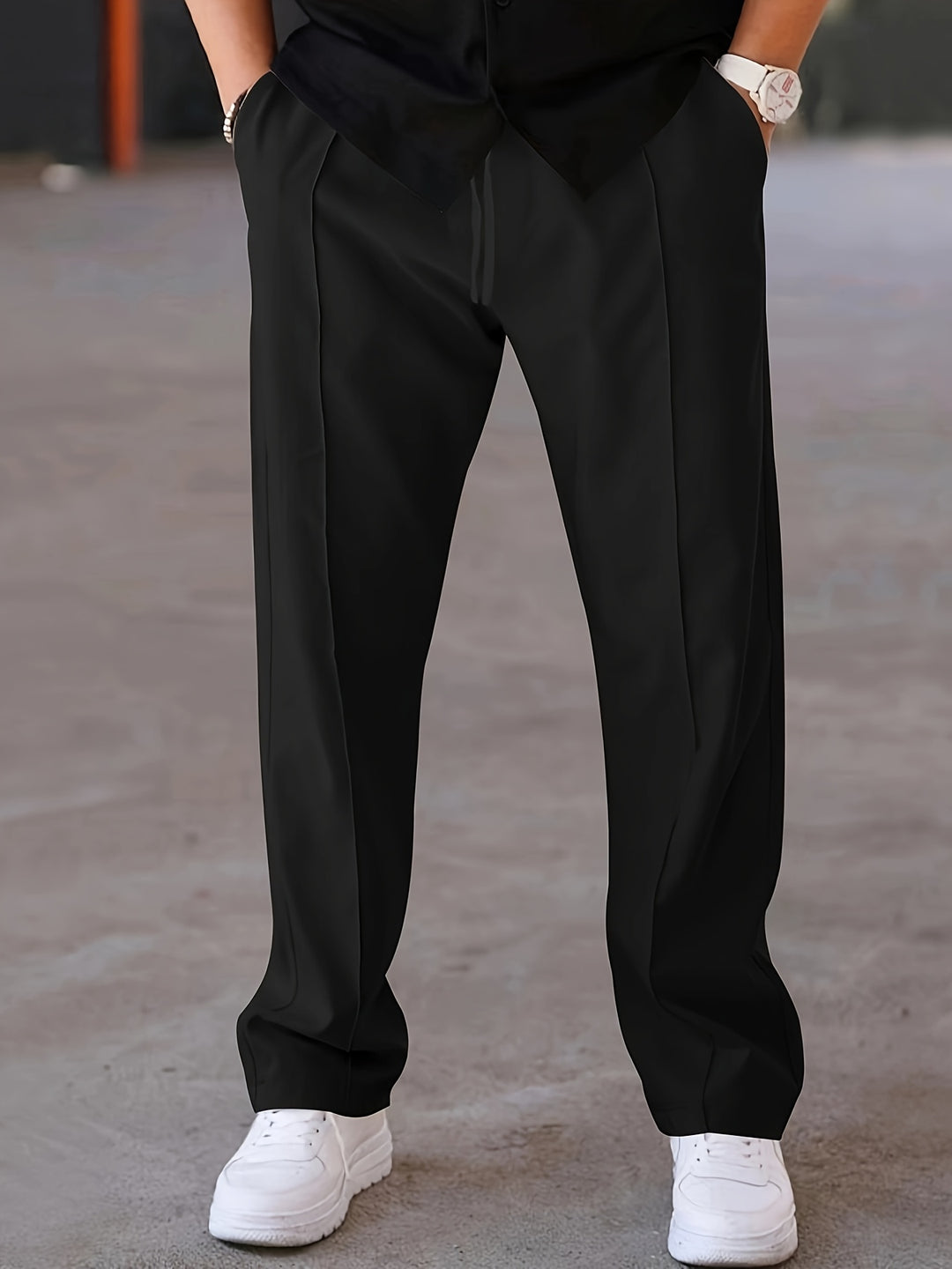Zwarte herenbroek, comfortabel en licht stretch, ideaal voor diverse outfits.