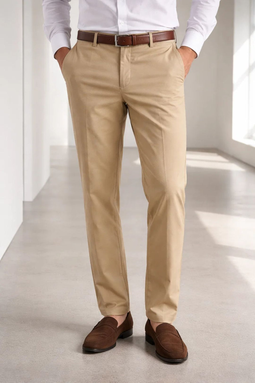 Formele heren pantalon, tijdloze stijl. Perfect voor zakelijke kleding met een comfortabele pasvorm.