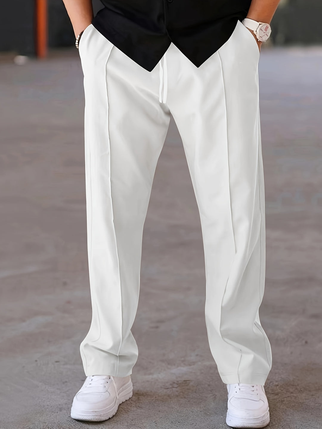 Witte herenbroek in vintage stijl met regular fit en trekkoord, casual look.
