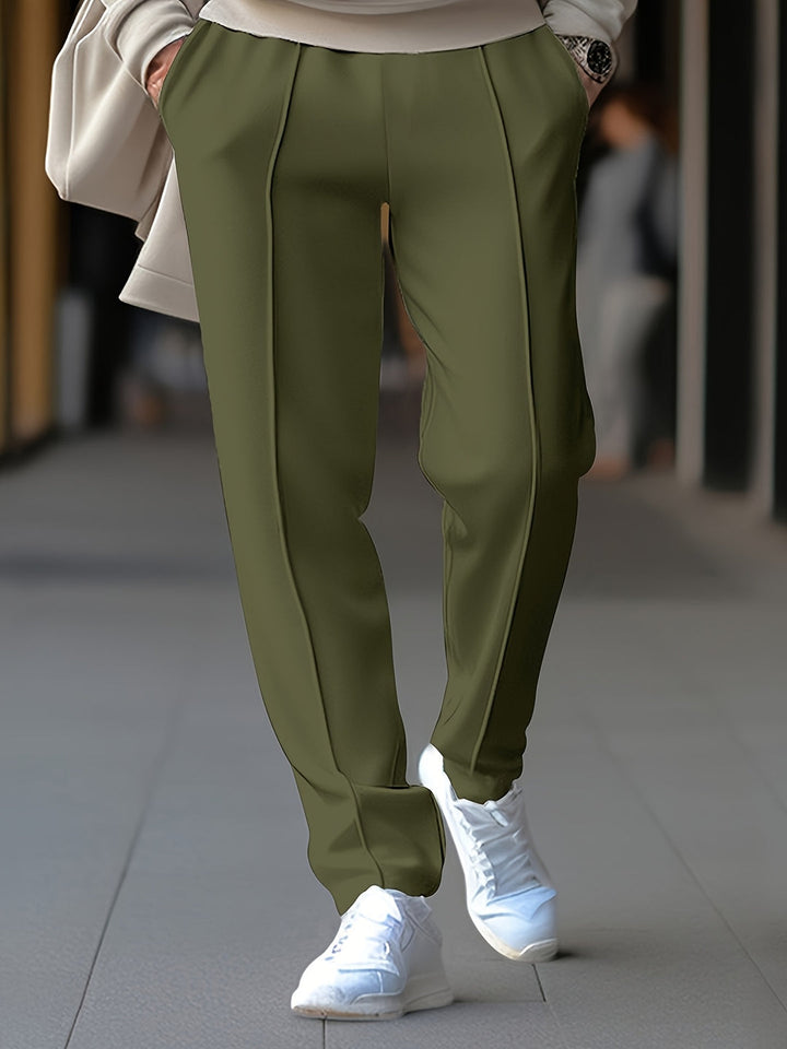 Ademende heren sportbroek voor de lente/zomer, gemaakt van lichtgewicht materiaal voor ultiem comfort.