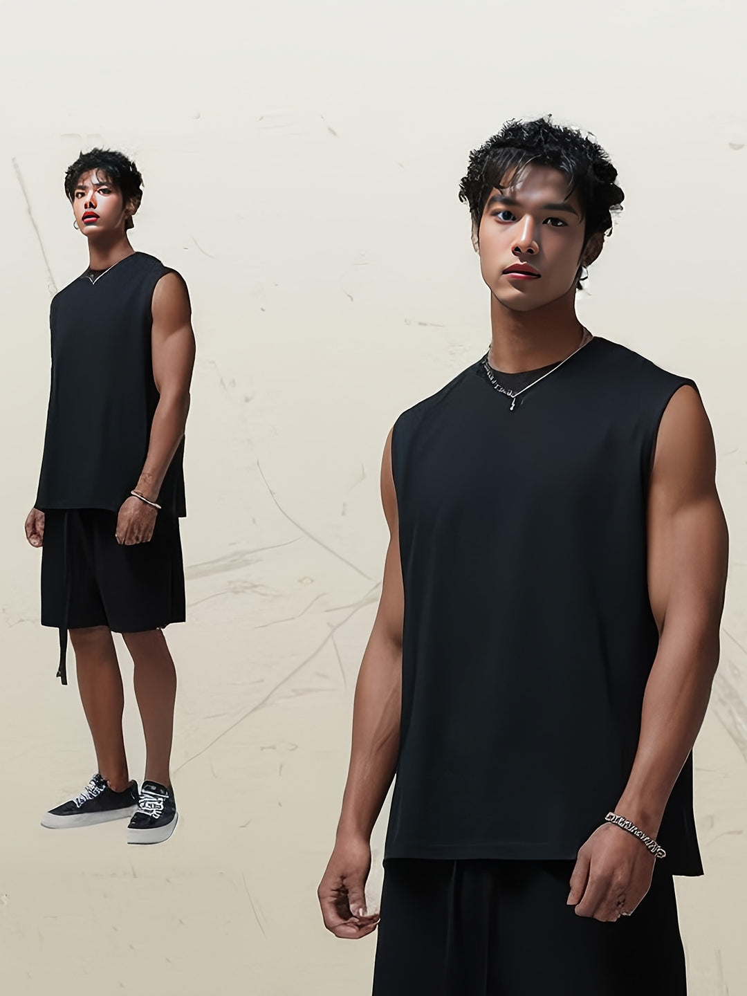 Lichtgewicht en ademende heren tanktop, mouwloos. Ideaal voor een casual zomerlook. Beschikbaar in wit/zwart.