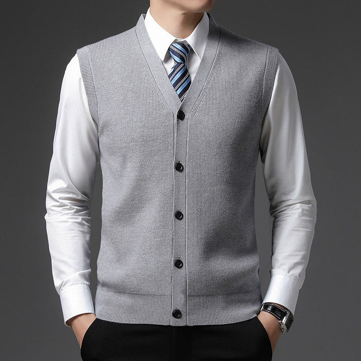 Detaillering van een elegant heren vest met klassieke knoopsluiting en verfijnde V-hals voor tijdloze mode.