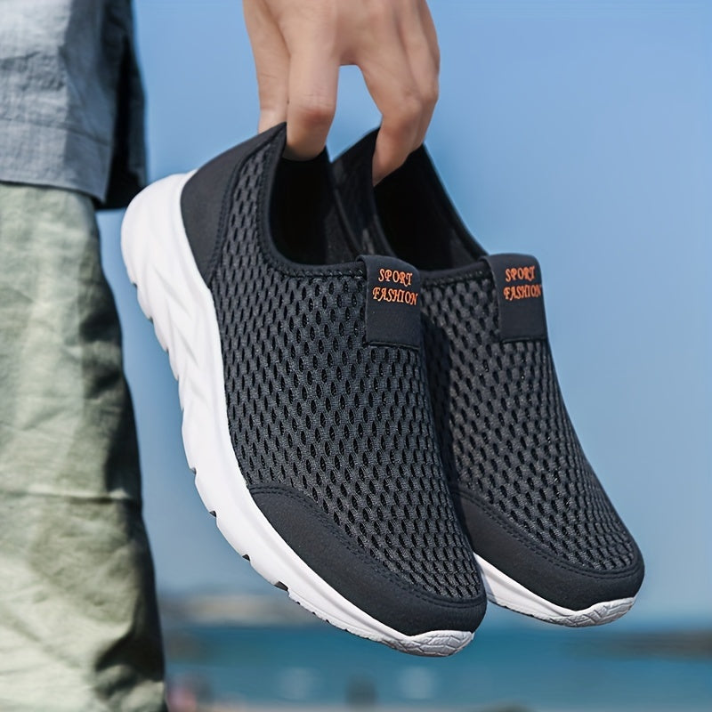 Heren slip-on sneakers, comfortabel en ademend, ideaal voor dagelijks gebruik.