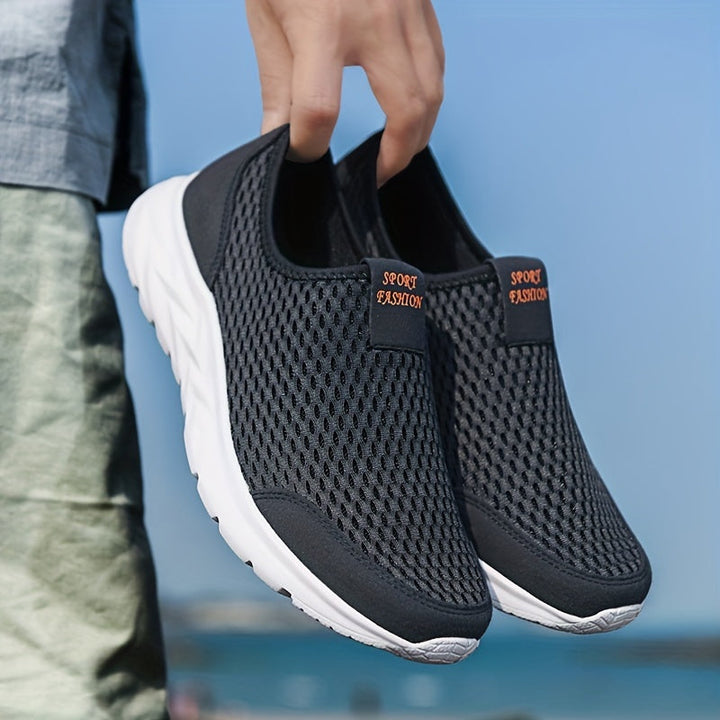 Heren slip-on sneakers, comfortabel en ademend, ideaal voor dagelijks gebruik.