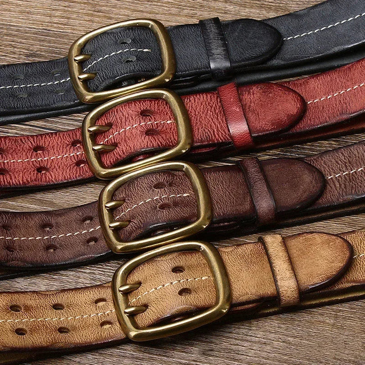 Khaki herenriem van robuust runderleer met opvallende dubbele messing gesp, een retro accessoire.