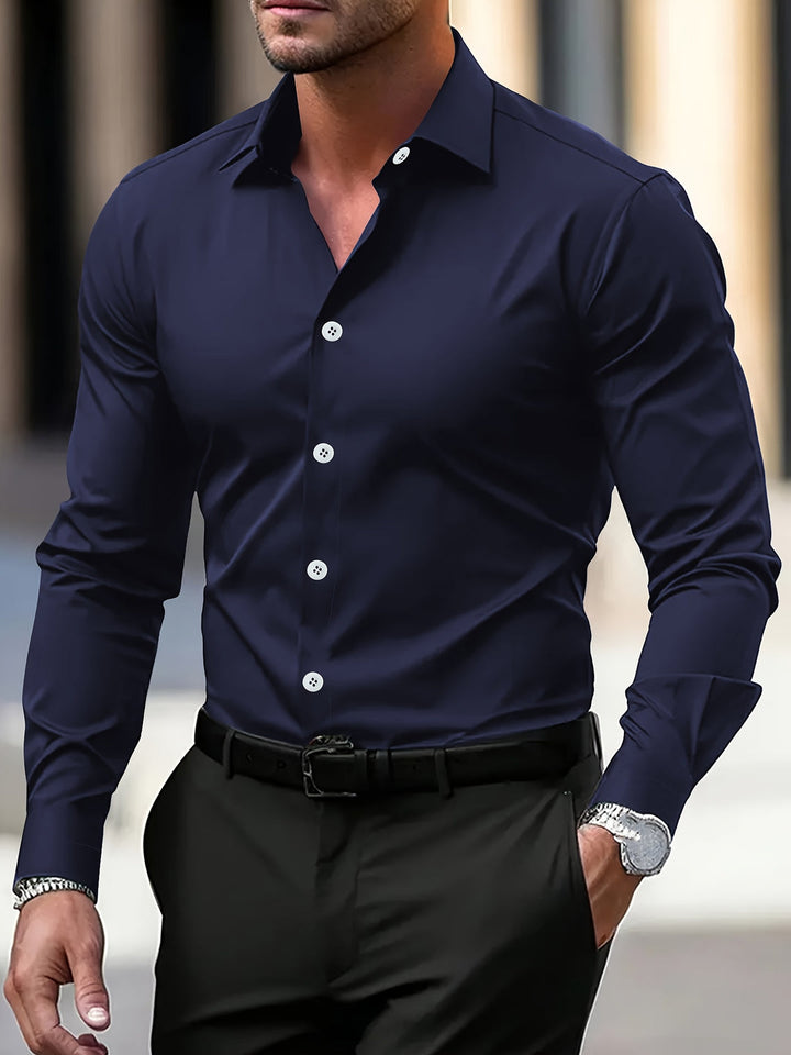 Elegant semi-doorschijnend heren overhemd, slim fit, met lange mouwen voor een modieuze stijl.