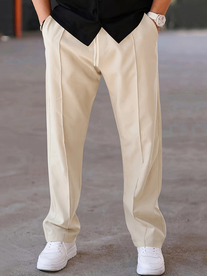 Stijlvolle herenbroek met functionele zijzakken, perfect voor lente en zomer.