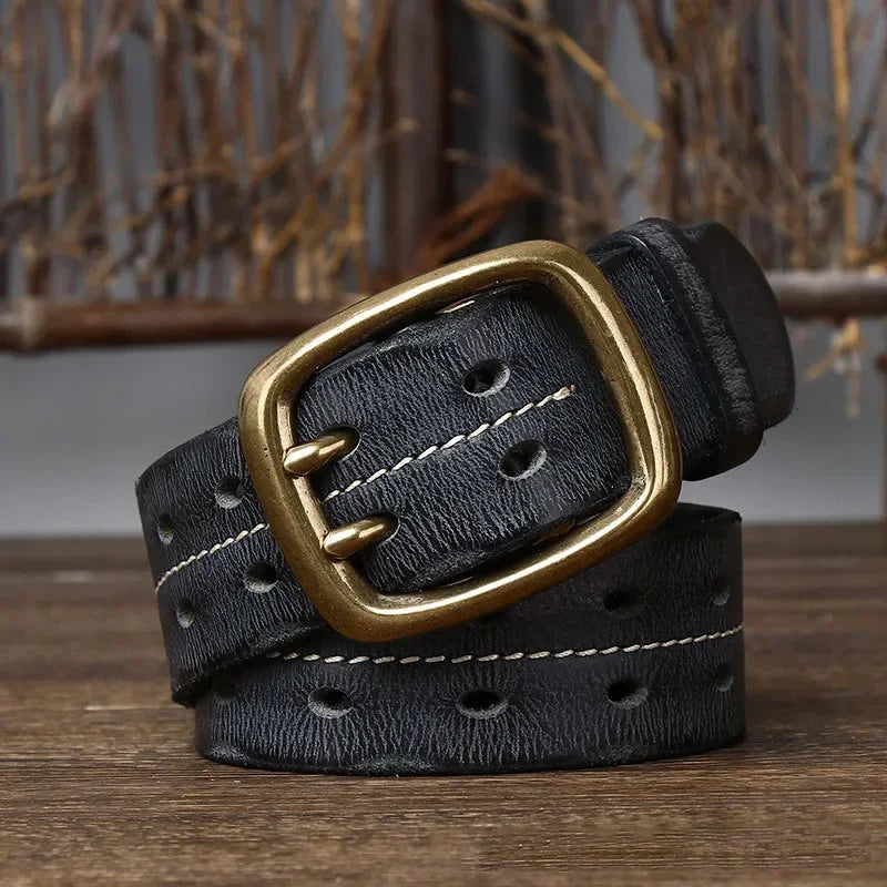 Rode casual herenriem van echt runderleer met stoere dubbele messing gesp, perfect voor jeans.