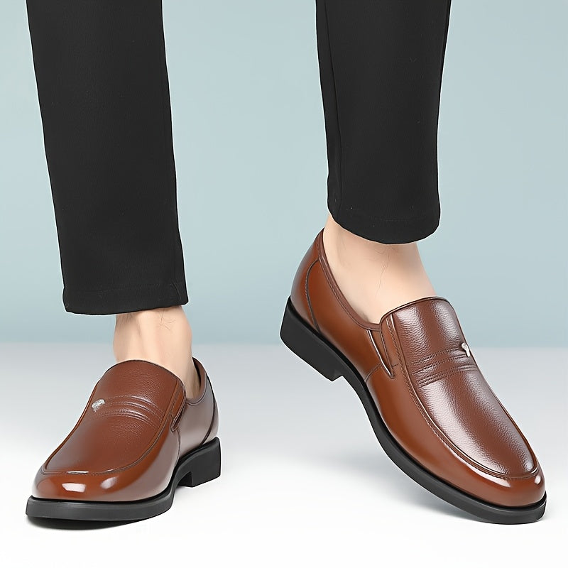 Bruine casual heren loafers, perfecte slip-on schoenen die comfort en een relaxte, stijlvolle look bieden.