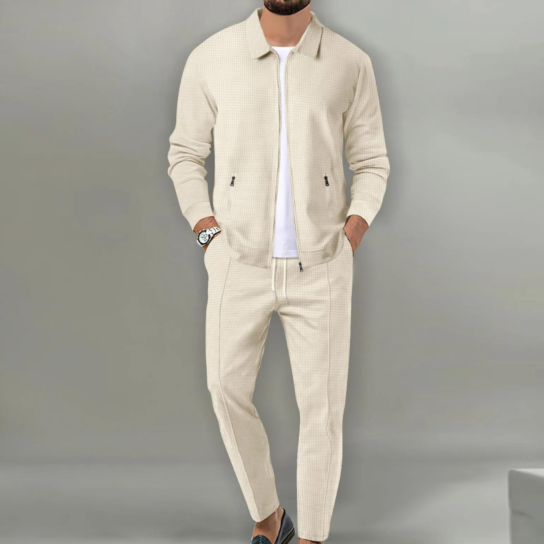 Heren trainingspak in beige kleur met ritssluiting