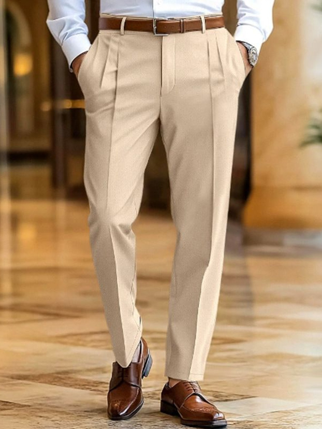 Comfortabele heren pantalon met perfecte pasvorm. Geklede broek, ideaal voor zowel formele als casual outfits.