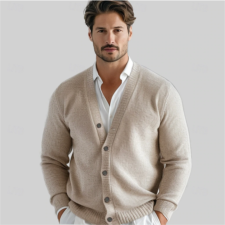 Klassiek heren vest met knoopsluiting en V-hals. Comfortabele pasvorm, perfect voor herfst en winter.