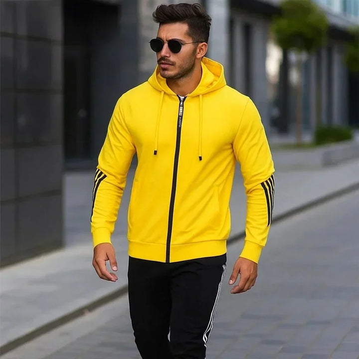 Stijlvolle urban herenset Kael, comfortabel gebreid voor elke vrije tijdsactiviteit. Een moderne katoenmix outfit.
