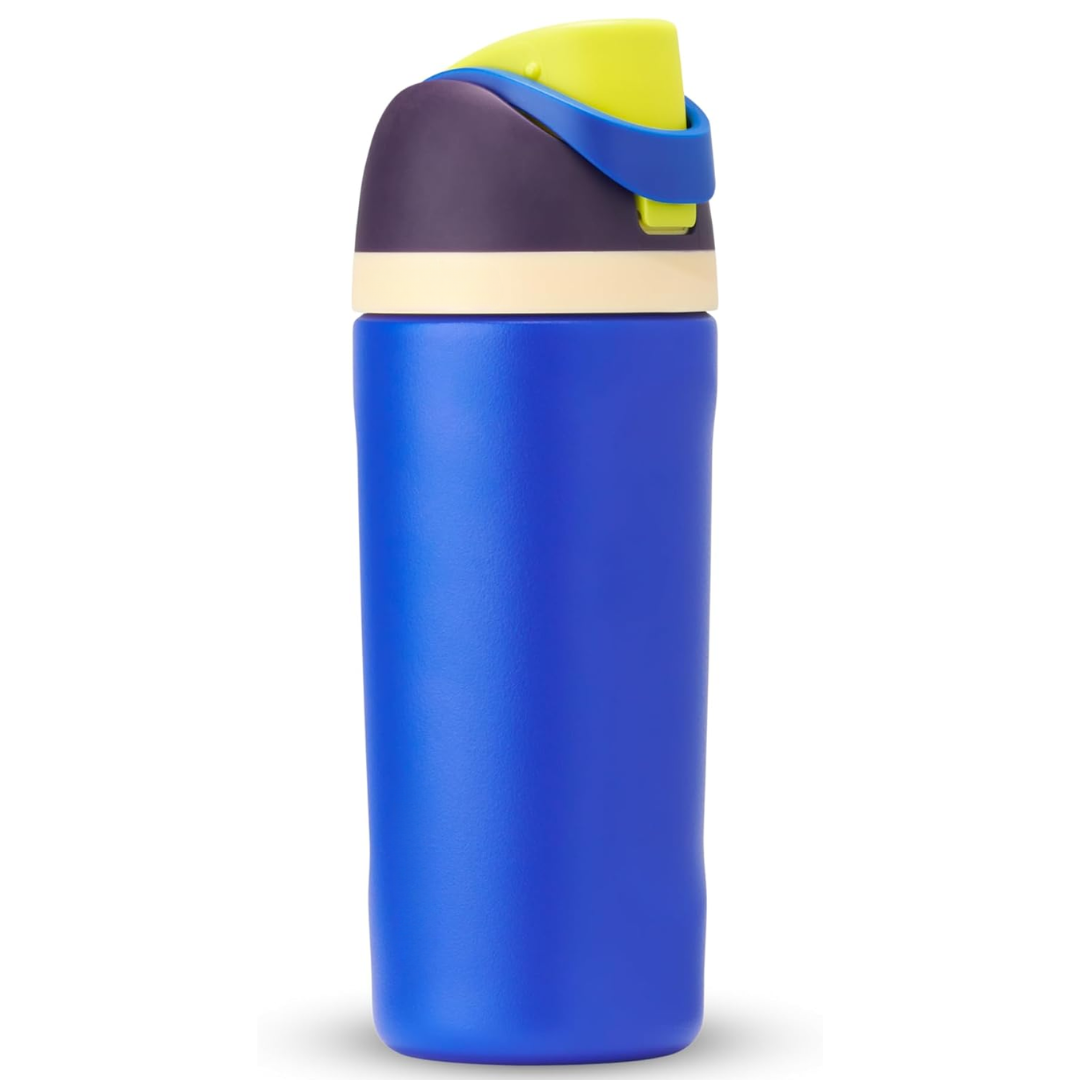 "Geïsoleerde RVS fles met rietje, lekvrij, beschikbaar in diverse kleuren, houdt dranken koud of warm. Perfecte hydratatie."
