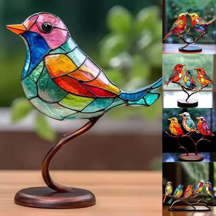 Sfeervol detail van een ColorBirds decoratie in een minimalistische setting