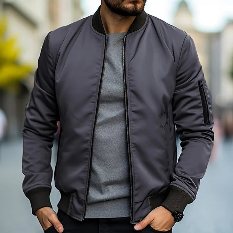 Trendy heren pilotenjack, comfortabel en casual voor dagelijks gebruik. Perfecte jas voor heren.