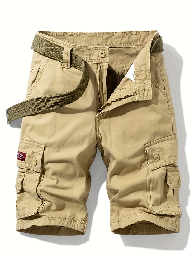 "Heren cargo shorts voorkant met klassiek design, zomers katoen, meerdere zakken, taille trekkoord voor comfort en stijl."