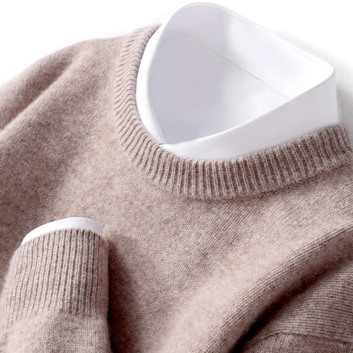 Moderne heren crewneck trui, zwart, de perfecte aanvulling op elke casual garderobe.