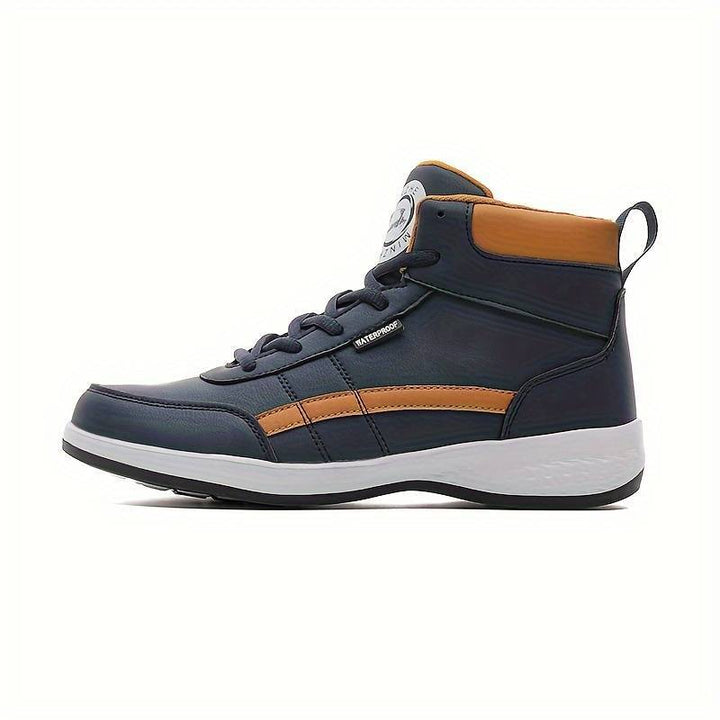 "Heren hoge top sneakers zijaanzicht, antislip PU buitenkant, comfortabele EVA binnenzool, geometrisch motief."