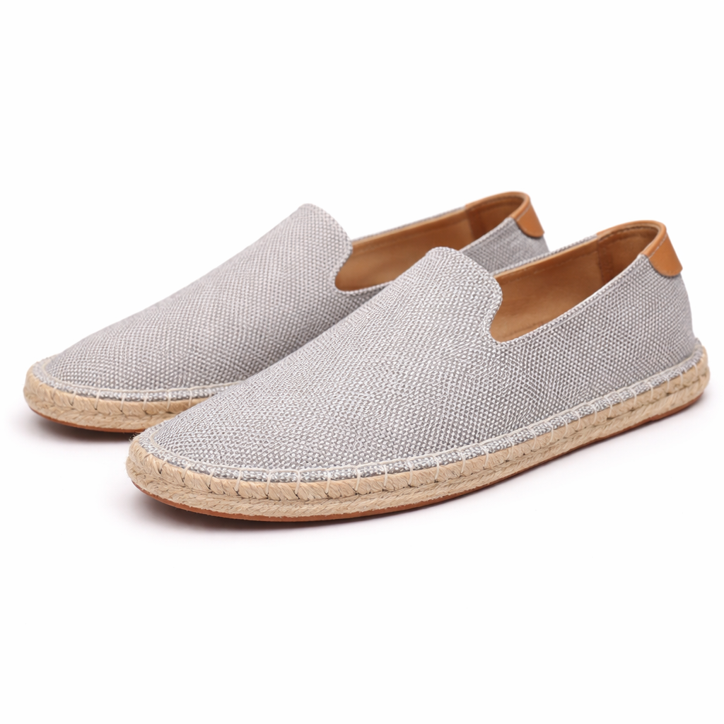 Comfortabele heren instappers: casual espadrille loafers. Perfecte zomerschoenen voor vrije tijd en vakantie.