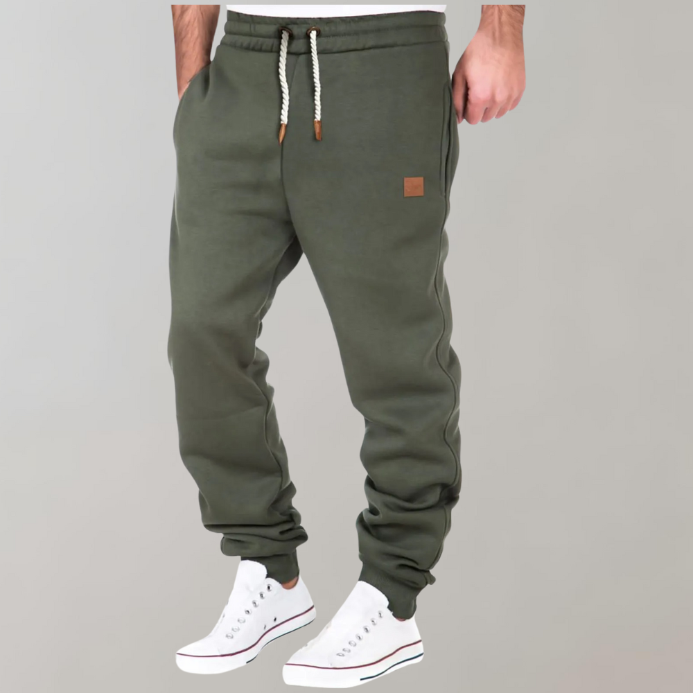 "Heren joggingbroek met zachte, ademende stof en verstelbare tailleband voor ultiem comfort en veelzijdigheid."
