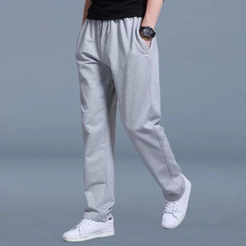 Zachte heren joggingbroek van hoge kwaliteit stof, ideaal voor een comfortabele en casual look.